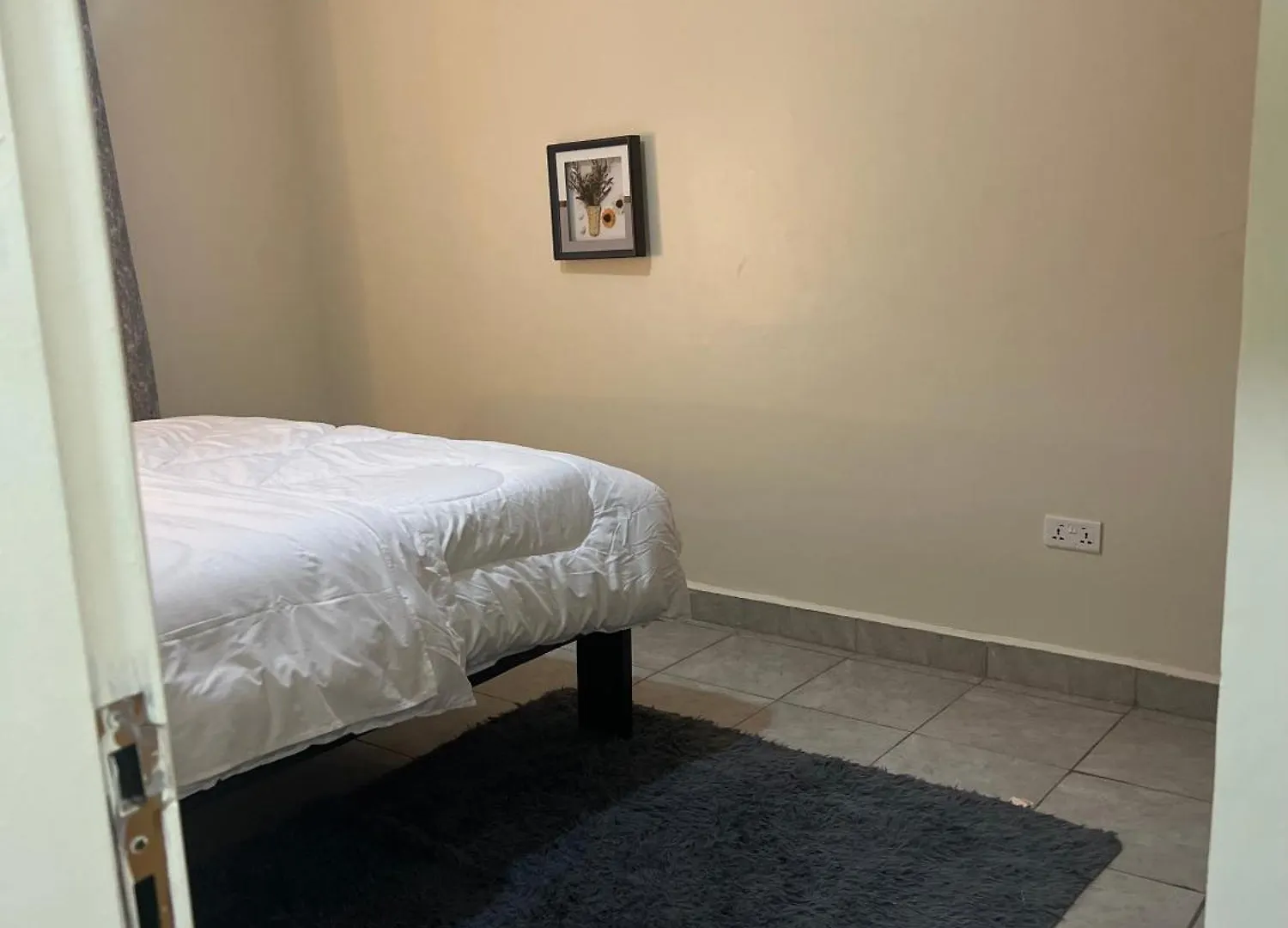 Apartment Rokans Nest Lovely Condo 1Bedroom Kira, Kampala